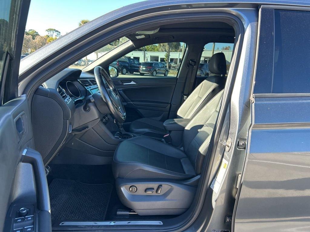 Volkswagen Tiguan 2.0T Se R-Line Black - Thumbnail 17