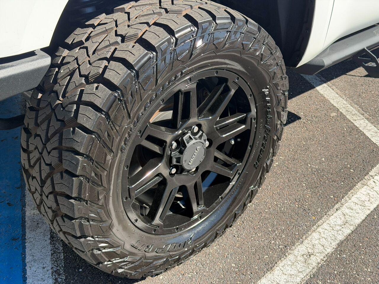 Toyota Tundra 4WD - Thumbnail 8