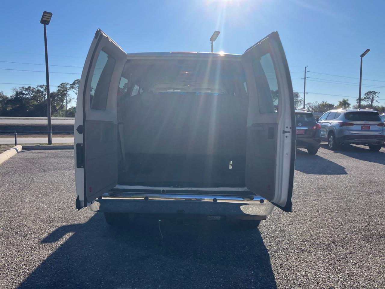 Ford Econolinee-350 Xl Super Duty - Thumbnail 8