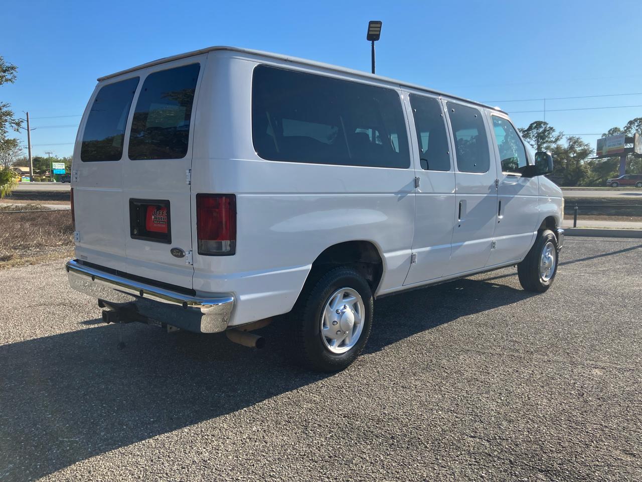 Ford Econolinee-350 Xl Super Duty - Thumbnail 5