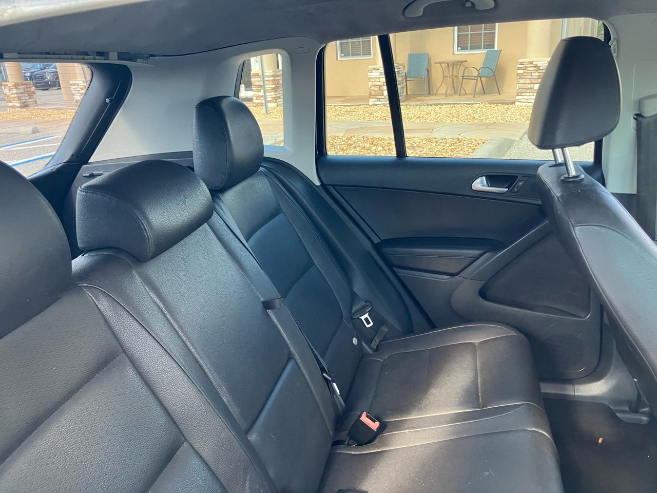 Volkswagen Tiguans - Thumbnail 13