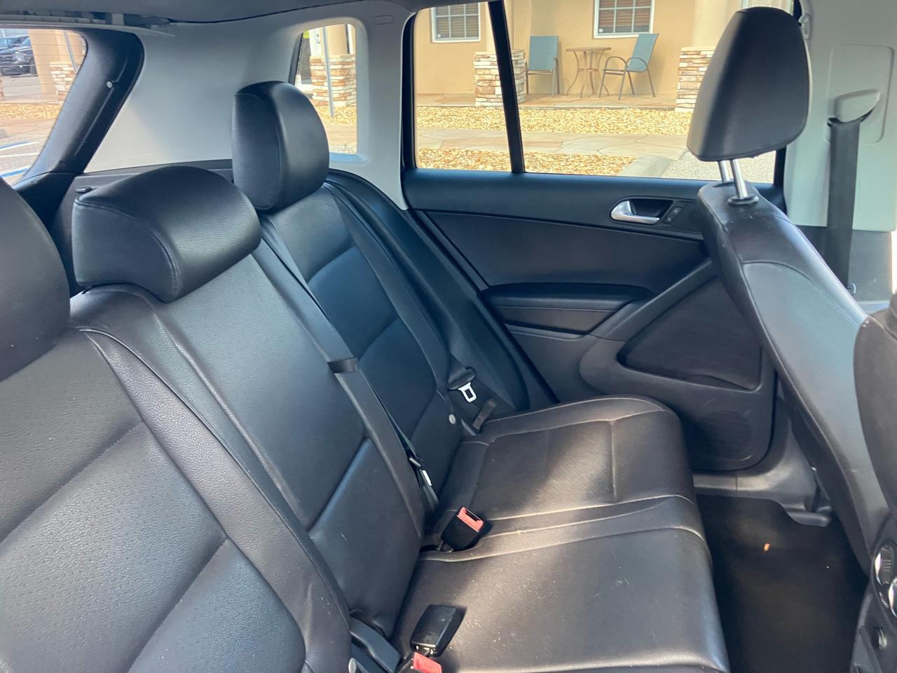 Volkswagen Tiguans - Thumbnail 14