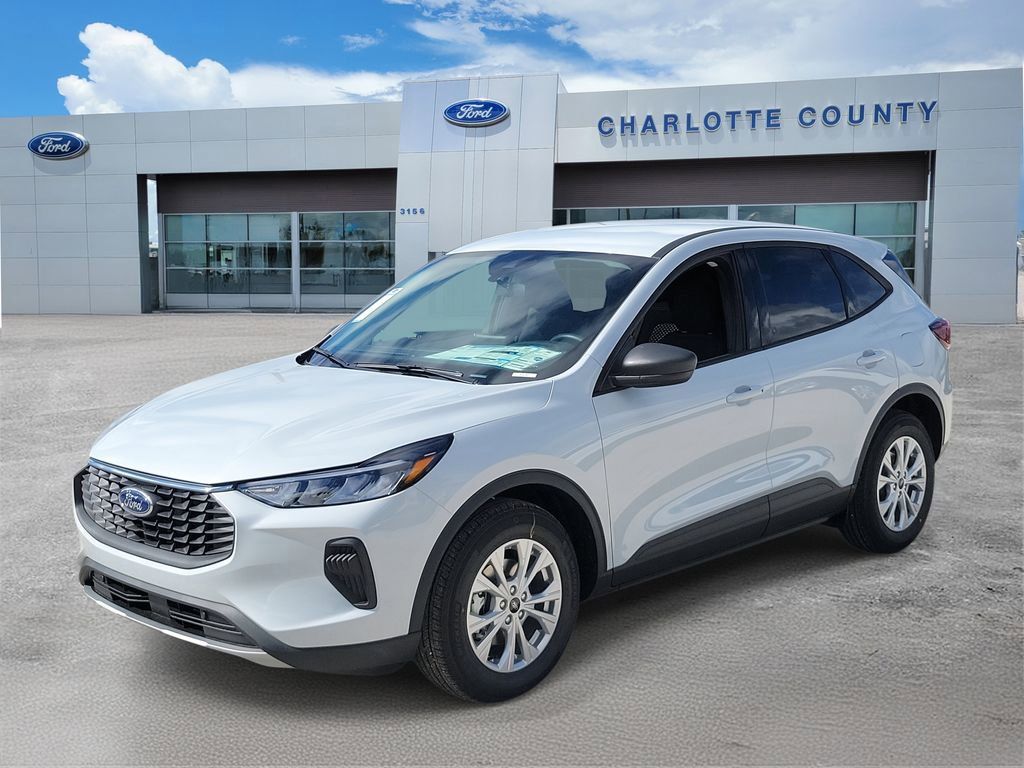 Ford Escape - Thumbnail 2