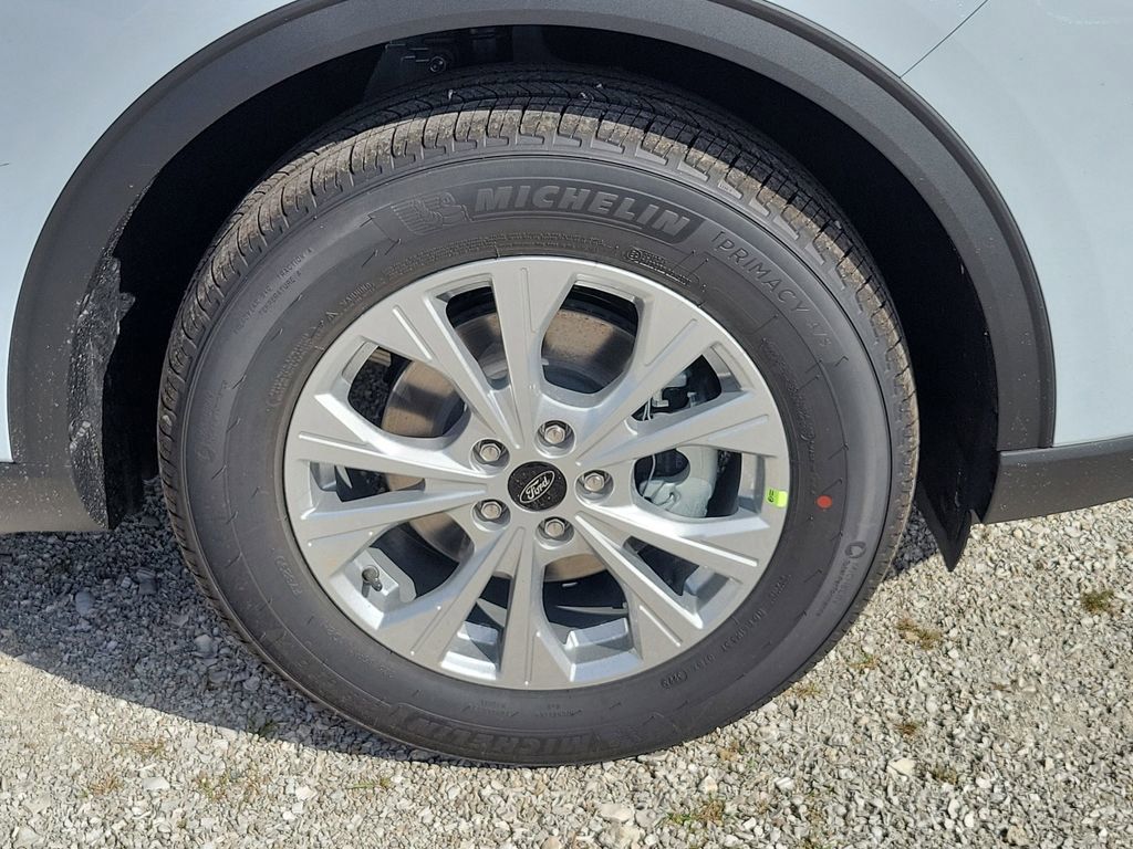 Ford Escape - Thumbnail 7