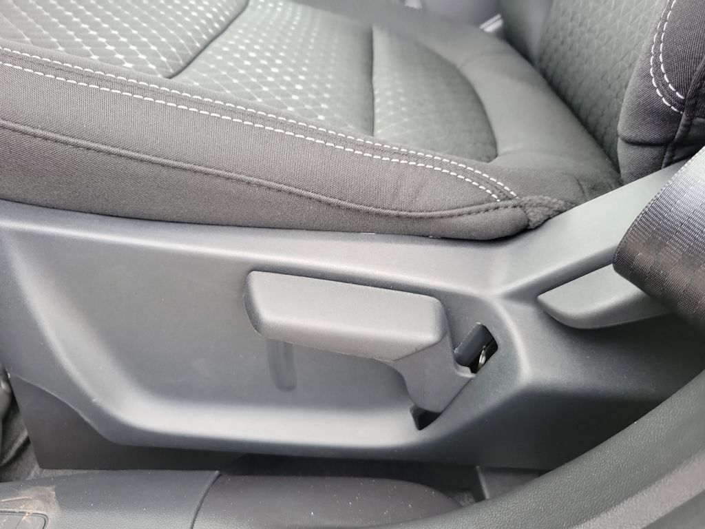 Ford Escape - Thumbnail 19