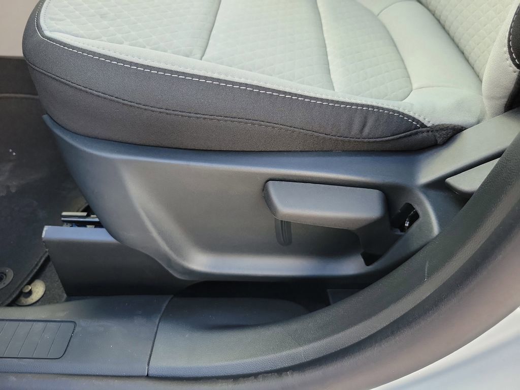 Ford Escape - Thumbnail 19