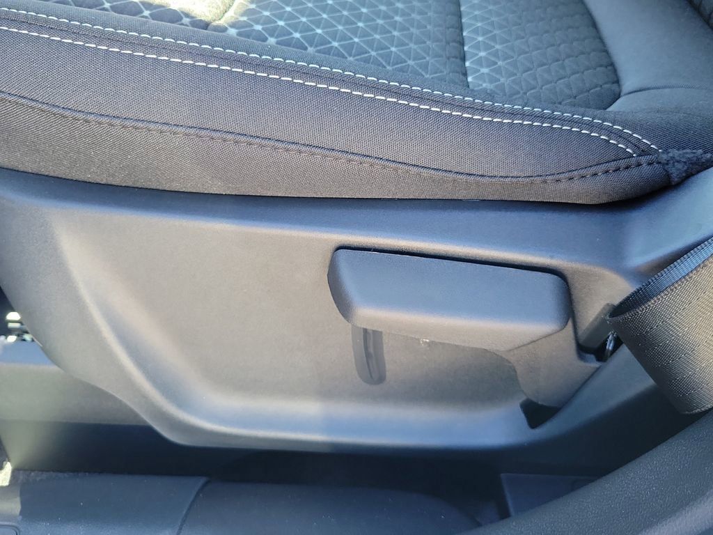 Ford Escape - Thumbnail 19