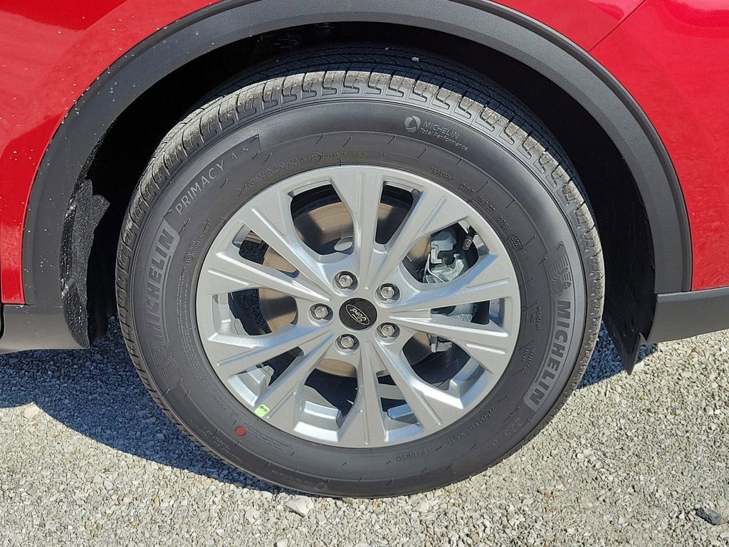 Ford Escape - Thumbnail 7