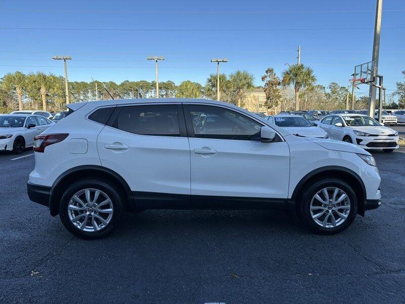 Nissan Rogue Sport - Thumbnail 7