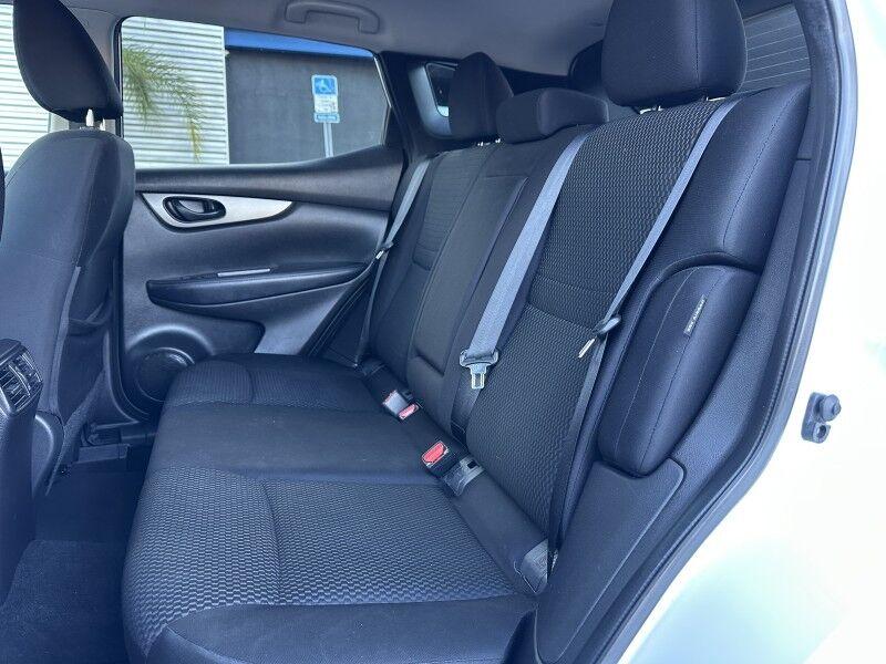 Nissan Rogue Sport - Thumbnail 16