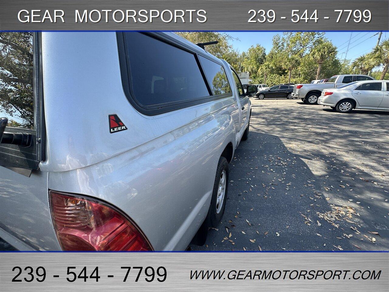 Toyota Tacoma - Thumbnail 13