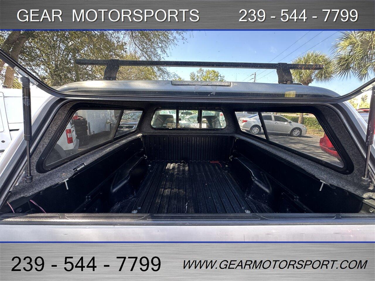 Toyota Tacoma - Thumbnail 12