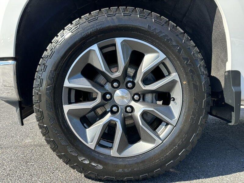 Chevrolet Silverado 1500 - Thumbnail 11