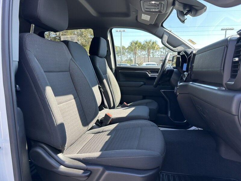 Chevrolet Silverado 1500 - Thumbnail 19