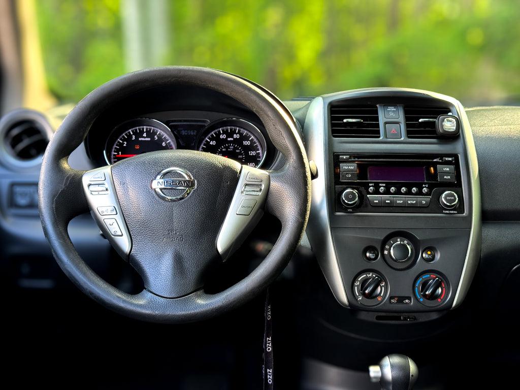 Nissan Versa - Thumbnail 12
