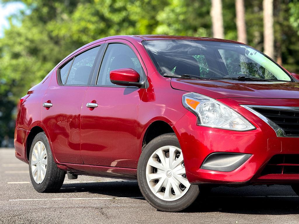 Nissan Versa - Thumbnail 2