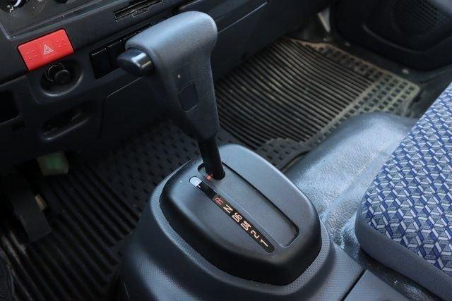 Chevrolet 3500 Hg Lcf Gas Base Rwd 2D Standard Cab - Thumbnail 16