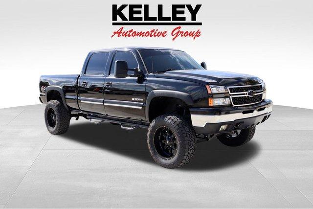 Chevrolet Silverado 1500Hd Classic Lt 4Wd 4D Crew Cab - View 1