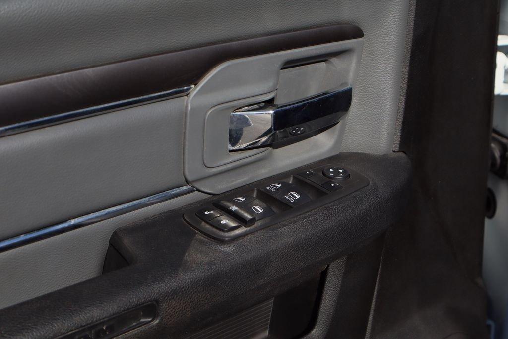 Ram 1500 Classic Slt 4Wd 4D Crew Cab - Thumbnail 18