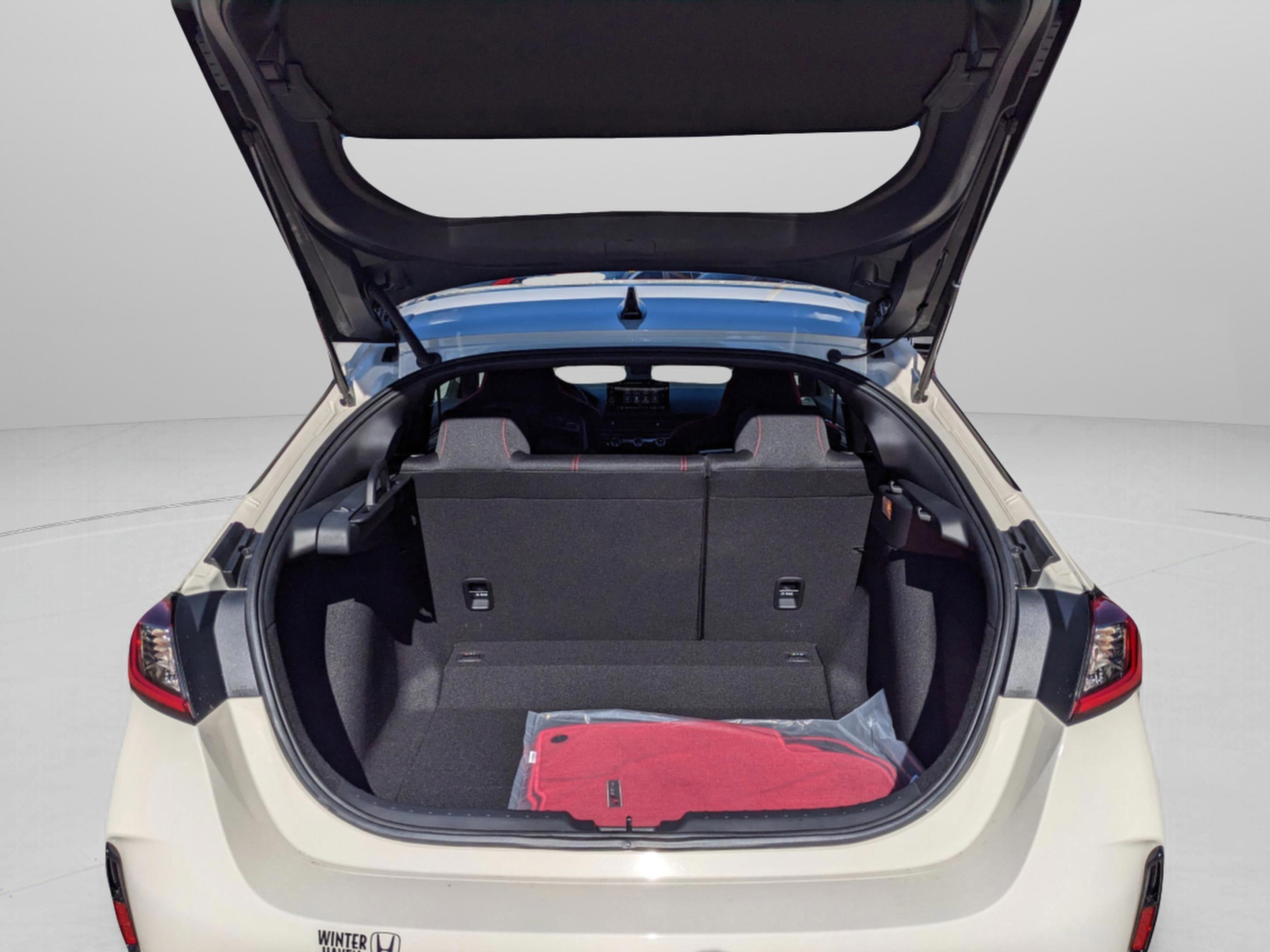 Honda Civic Type R - Thumbnail 14