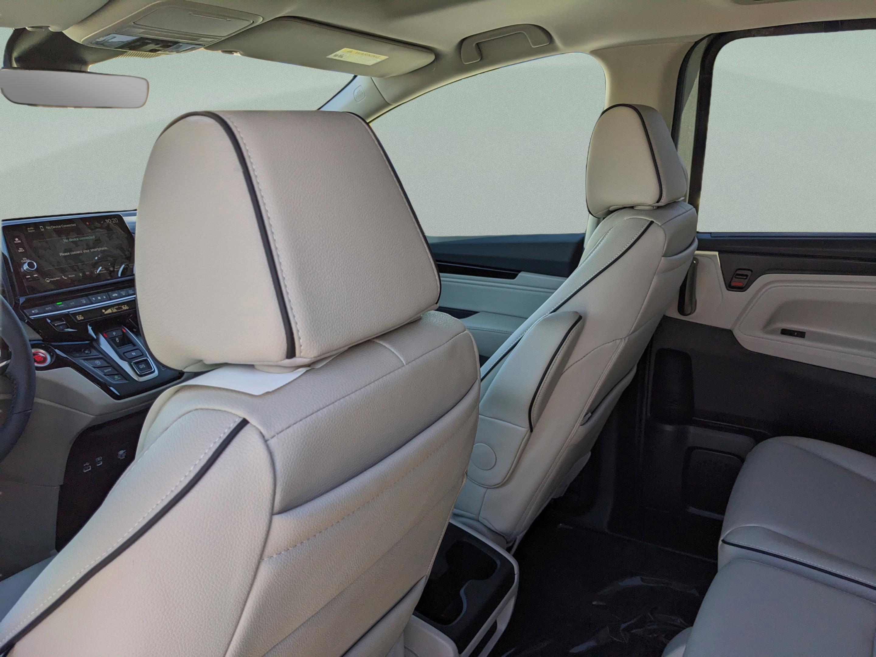 Honda Odyssey Touring - Thumbnail 14