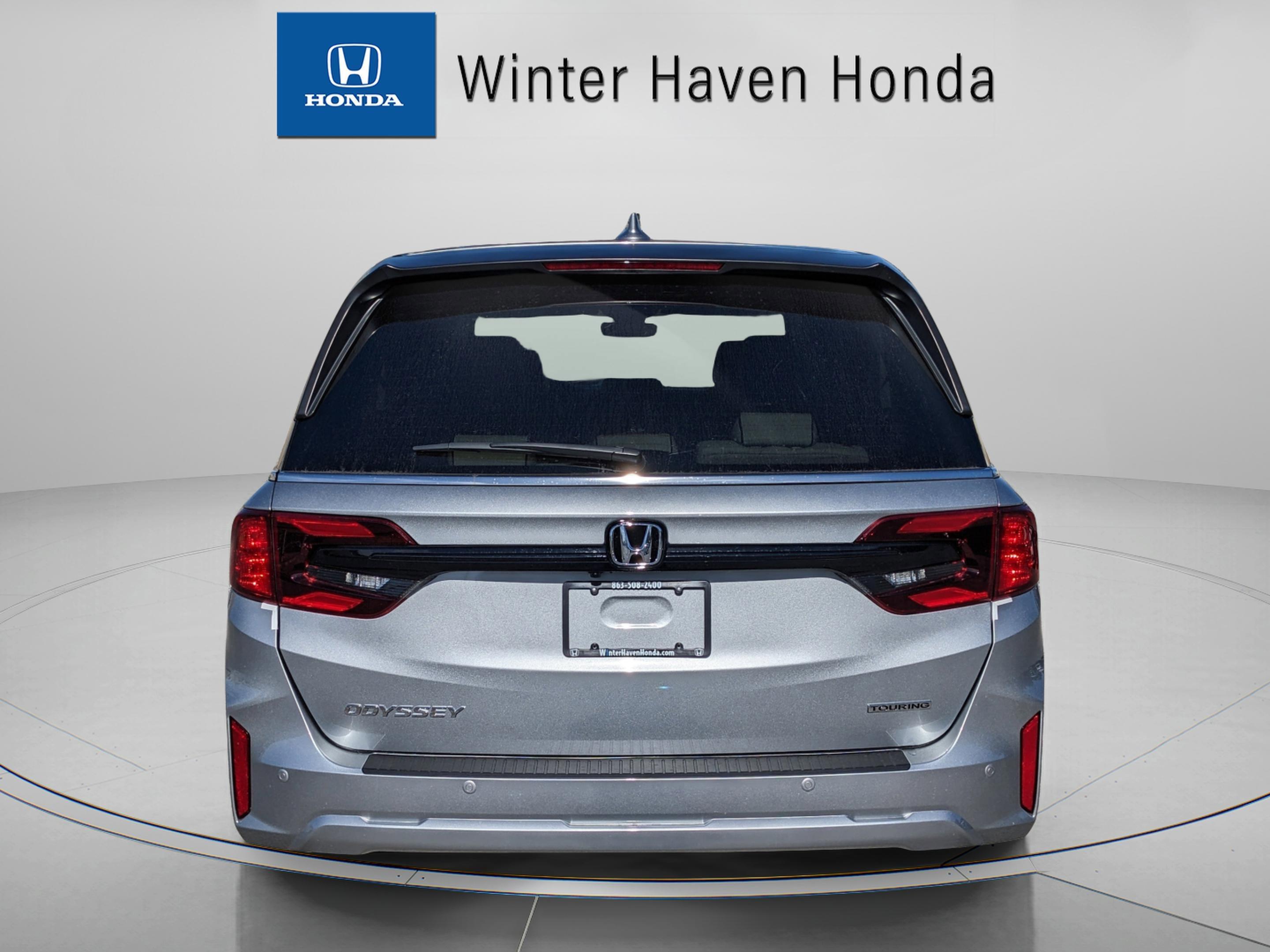 Honda Odyssey Touring - Thumbnail 6