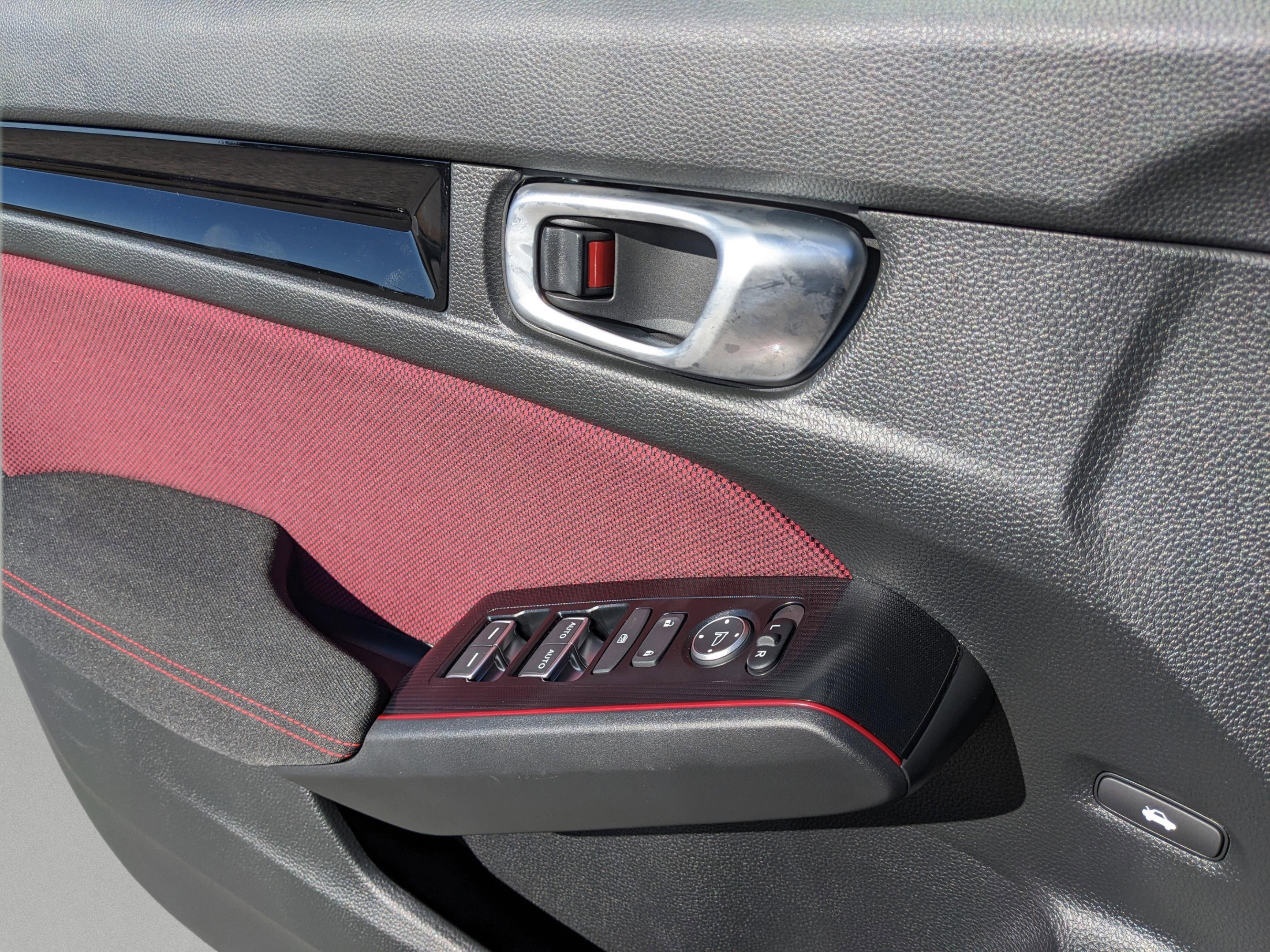 Honda Civic Si - Thumbnail 16