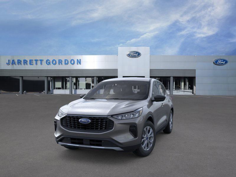 Ford Escape - Thumbnail 2