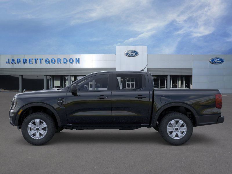 Ford Ranger - Thumbnail 3