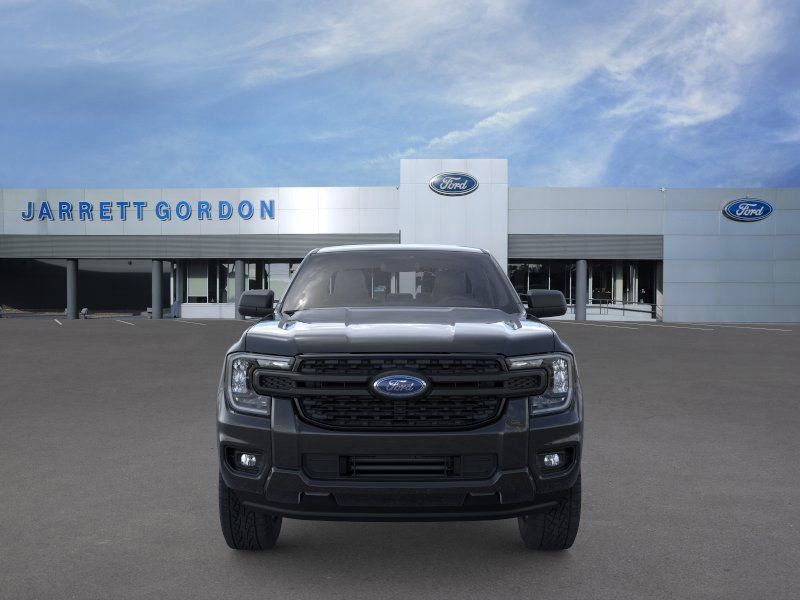 Ford Ranger - Thumbnail 6