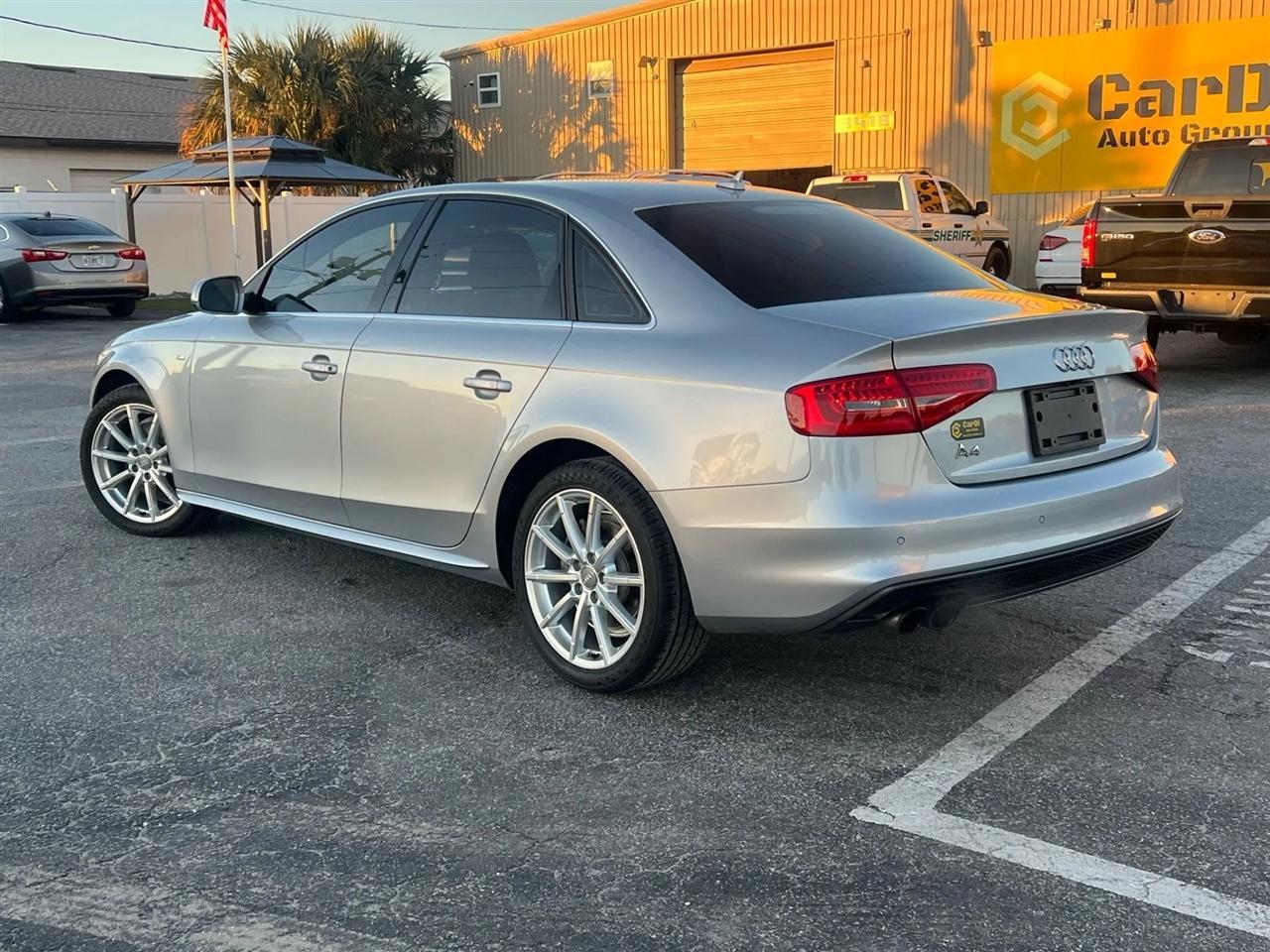 Audi A42.0 T Sedan Fronttrak Multitronic - Thumbnail 5