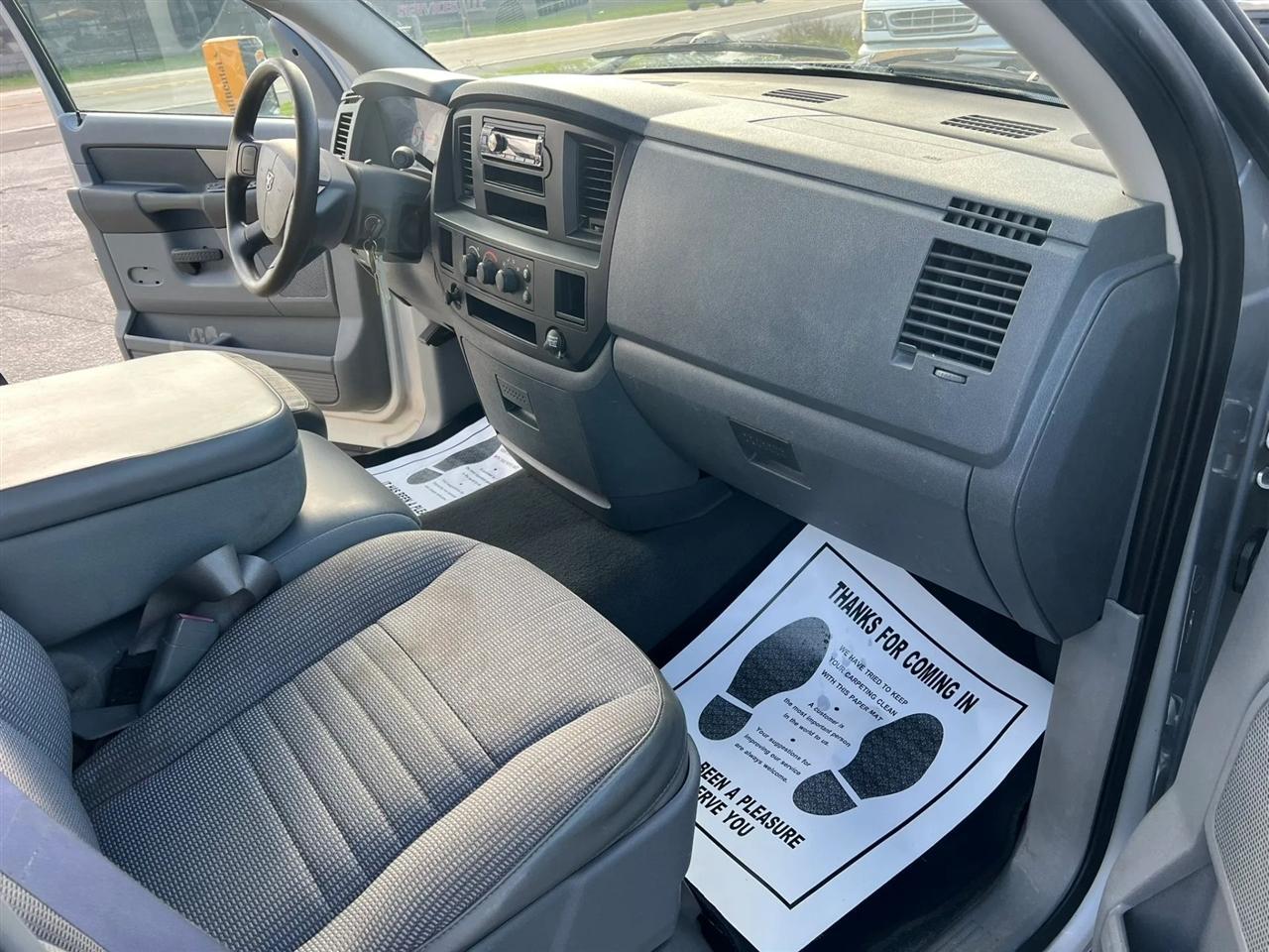 Dodge Ram 1500St Quad Cab 2Wd - Thumbnail 13