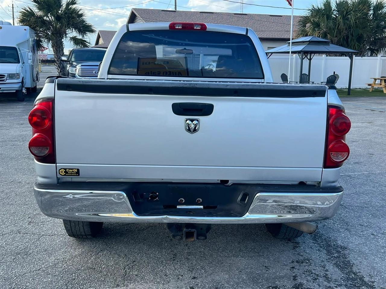 Dodge Ram 1500St Quad Cab 2Wd - Thumbnail 4