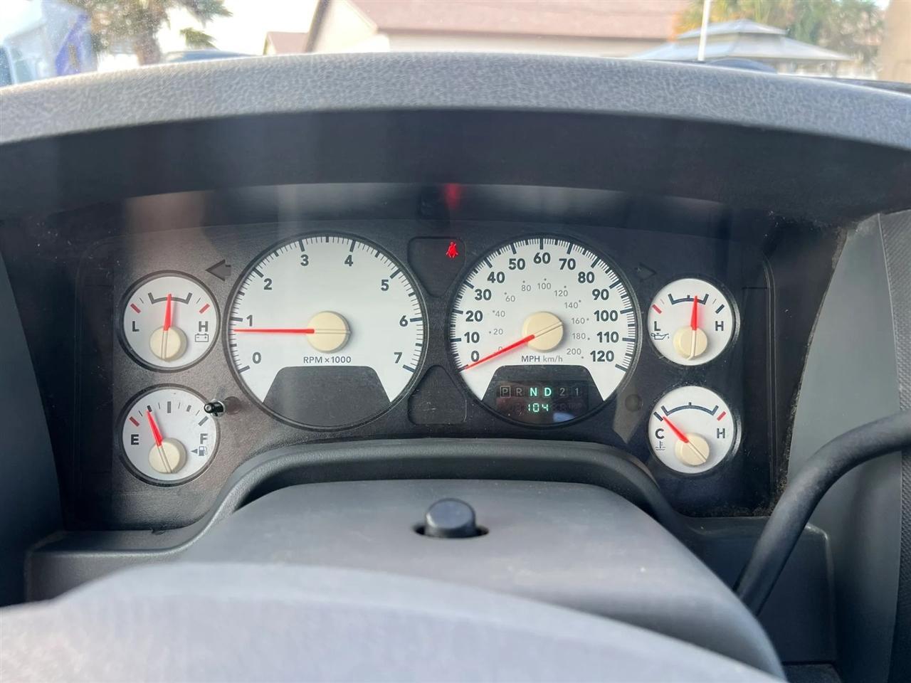 Dodge Ram 1500St Quad Cab 2Wd - Thumbnail 19