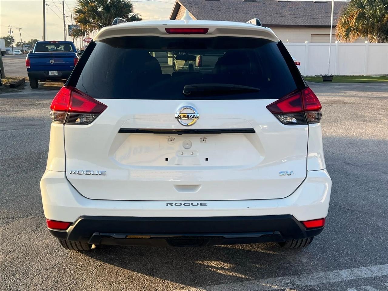 Nissan Roguesv 2Wd - Thumbnail 4