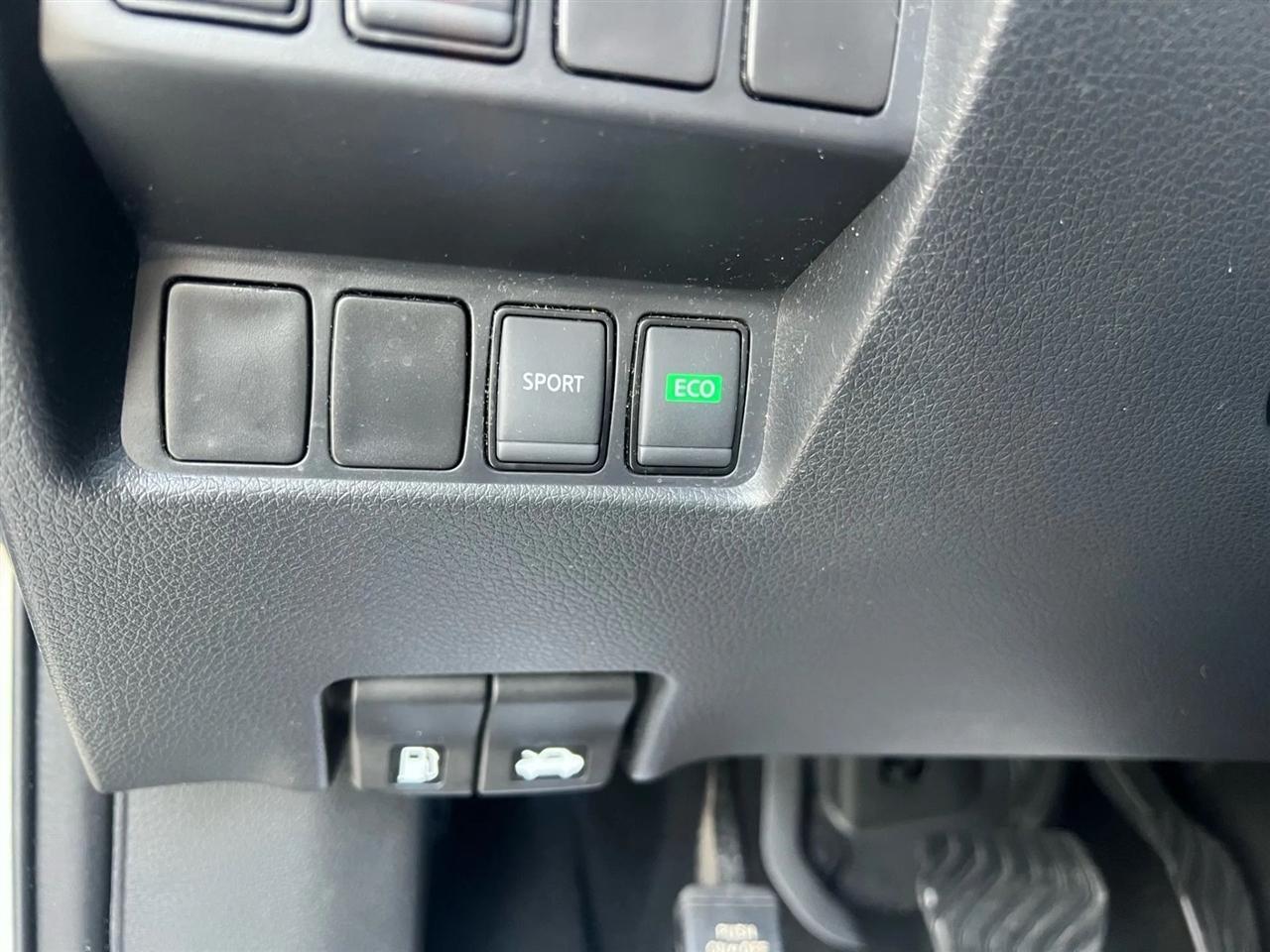 Nissan Roguesv 2Wd - Thumbnail 18