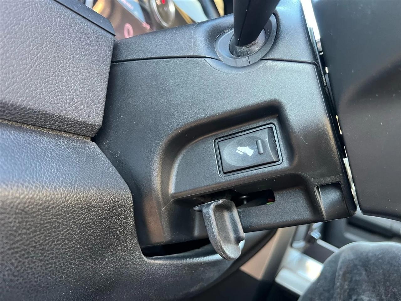 Ram 2500Laramie Crew Cab Swb 4Wd - Thumbnail 19