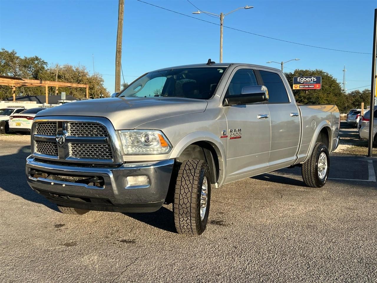Ram 2500Laramie Crew Cab Swb 4Wd - Thumbnail 8