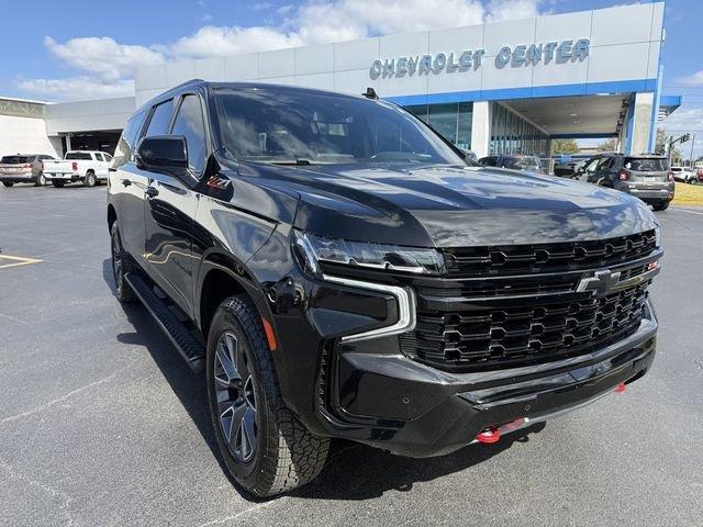 Chevrolet Suburban Z71 - Thumbnail 2