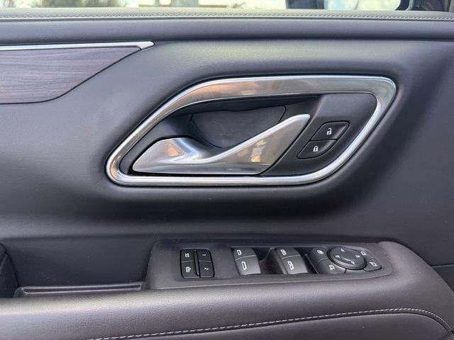 Chevrolet Suburban Z71 - Thumbnail 18