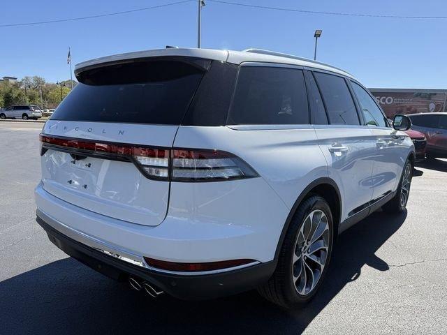 Lincoln Aviator Premiere - Thumbnail 8