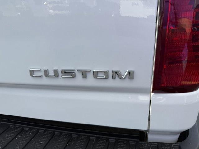 Chevrolet Silverado 2500 Hd Custom - Thumbnail 11