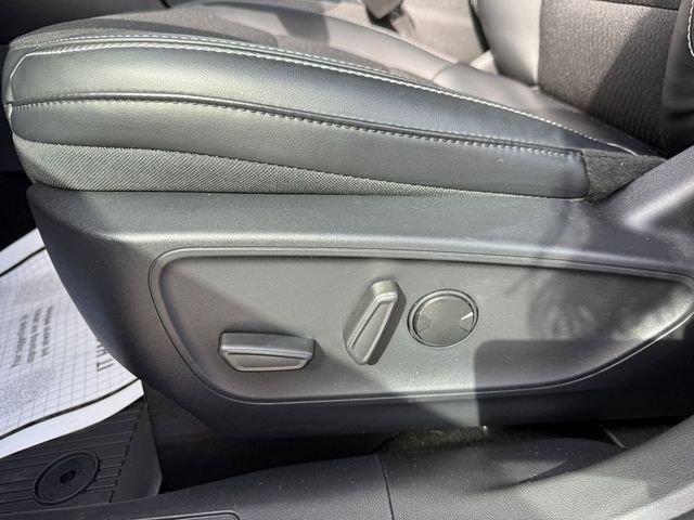 Ford Escape Plug-In Hybrid Base - Thumbnail 18