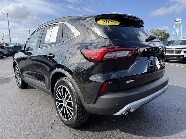 Ford Escape Plug-In Hybrid Base - Thumbnail 6