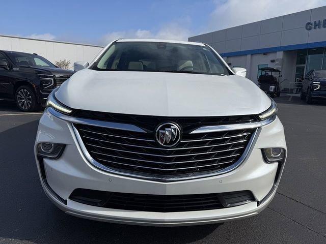 Buick Enclave Essence - Thumbnail 3