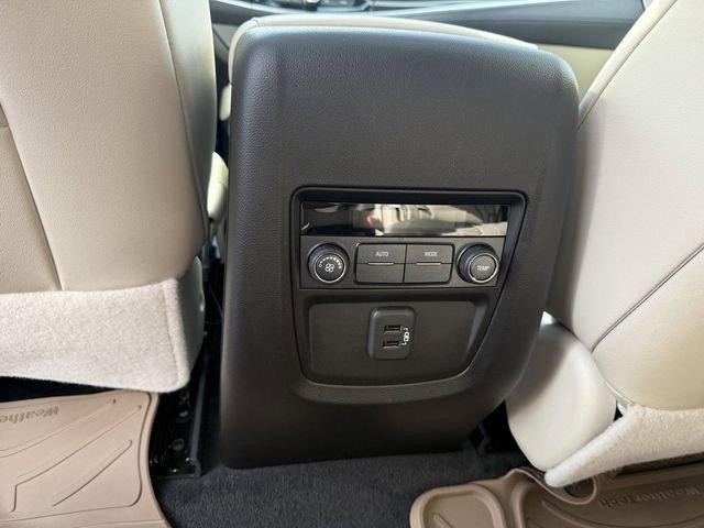 Buick Enclave Essence - Thumbnail 14