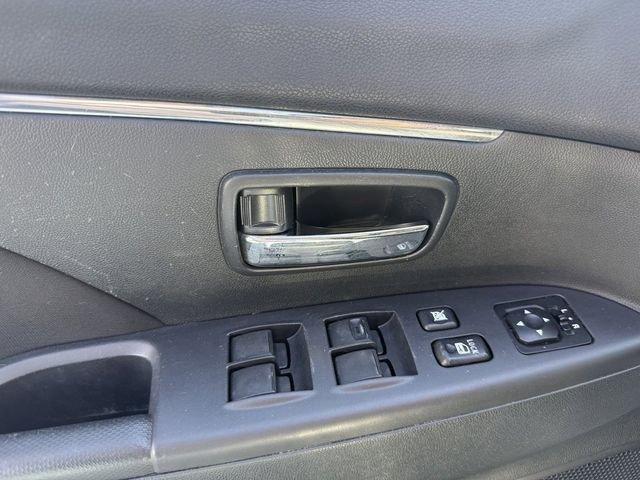 Mitsubishi Outlander Sport Es - Thumbnail 14
