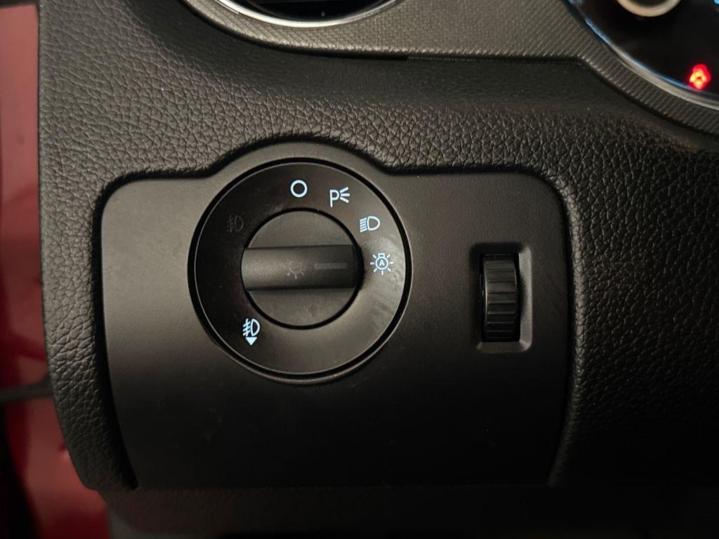 Ford Mustang V6 - Thumbnail 18