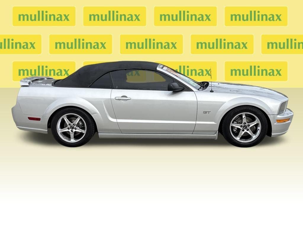 Ford Mustang Gt Deluxe - Thumbnail 3