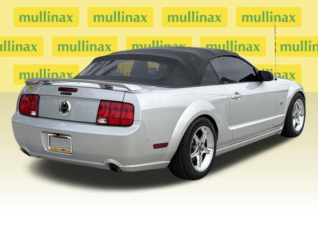 Ford Mustang Gt Deluxe - Thumbnail 5